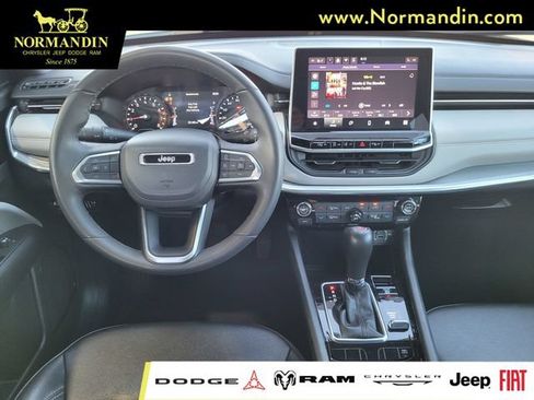 Used 2024 Jeep Compass Limited AWD/4WD image 7