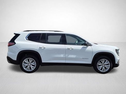 Used 2026 GMC Acadia Elevation w/ Elevation Premium Package FWD image 11