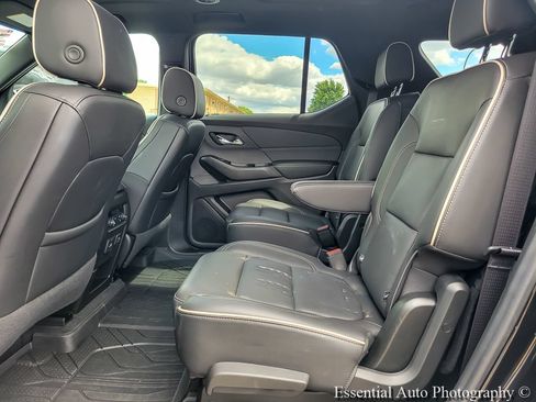 Used 2023 Chevrolet Traverse Premier w/ LPO, Floor Liner Package AWD/4WD image 12