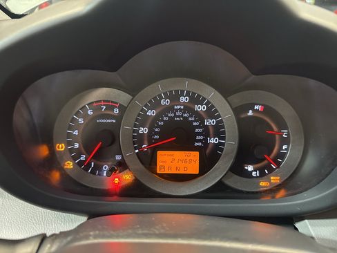 Used 2008 Toyota RAV4 Limited w/ Tow Prep Pkg AWD/4WD image 19