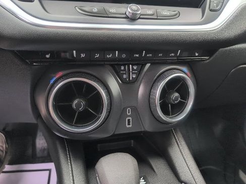 Certified 2023 Chevrolet Blazer LT w/ Convenience Package image 26