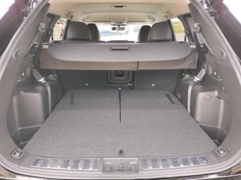 New 2025 Mitsubishi Outlander SE image 9