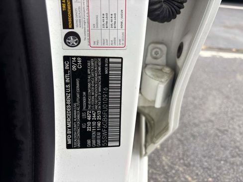 Used 2015 Mercedes-Benz C 400 4MATIC image 30