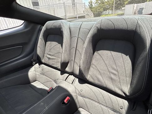 Used 2018 Ford Mustang Coupe RWD image 43