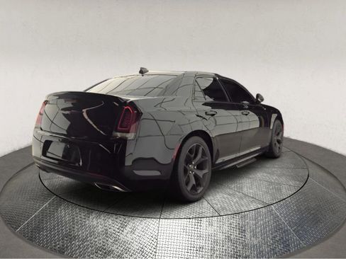 Used 2022 Chrysler 300 S image 2