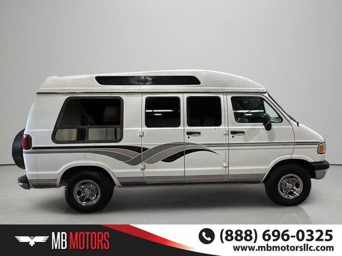 Used 1997 Dodge B2500 RWD image 5