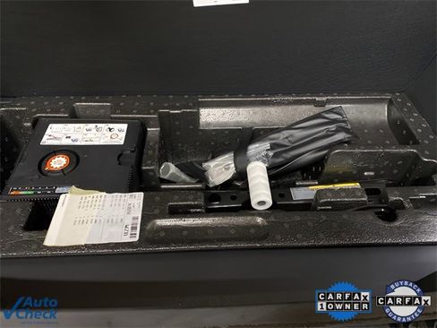 Used 2023 Audi e-tron Premium Plus w/ Premium Plus Package image 92