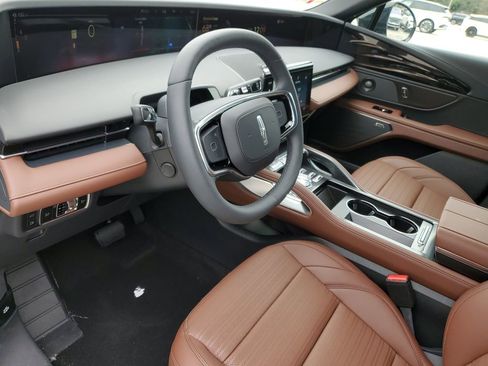 New 2026 Lincoln Nautilus Reserve AWD/4WD image 19
