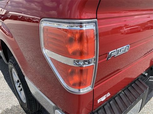 Used 2011 Ford F150 XLT w/ XLT Convenience Pkg image 12