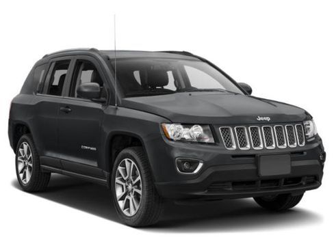 Used 2015 Jeep Compass High Altitude FWD image 9