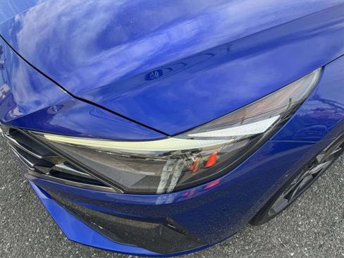 Used 2023 Hyundai Elantra Limited w/ Winter Weather Package image 7