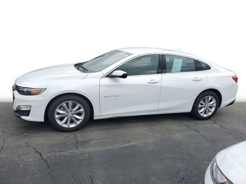 Used 2023 Chevrolet Malibu LT w/ Driver Confidence Package image 4