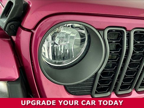 Used 2024 Jeep Gladiator Sport AWD/4WD image 30