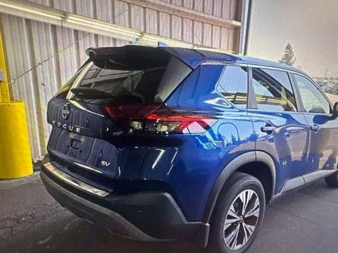Certified 2023 Nissan Rogue SV FWD image 5