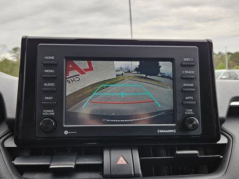 Used 2021 Toyota RAV4 XLE w/ Convenience Package image 33