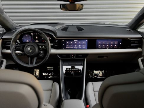 New 2024 Porsche Macan Turbo Electric image 18