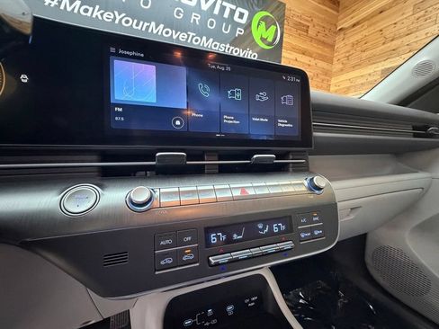 Used 2024 Hyundai Kona SEL AWD/4WD image 36