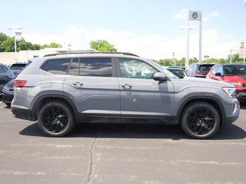New 2026 Volkswagen Atlas SE AWD/4WD image 4