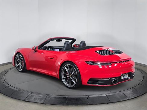 Certified 2020 Porsche 911 Carrera 4S image 3
