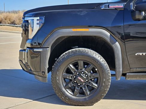 Certified 2025 GMC Sierra 2500 AT4 w/ AT4 Premium Plus Package image 13