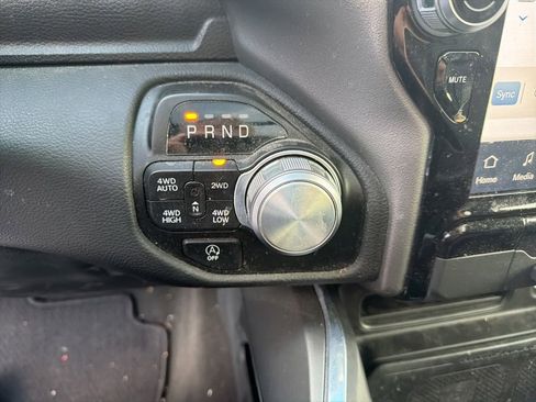 Used 2022 RAM 1500 Laramie AWD/4WD image 22