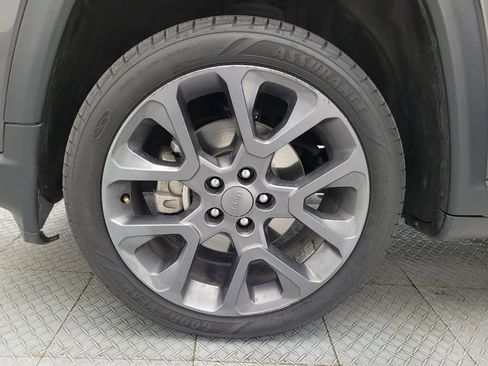 Used 2021 Jeep Compass Latitude w/ Sun and Sound Group FWD image 31