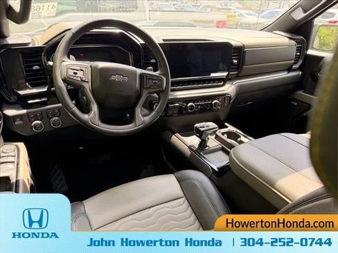 Used 2024 Chevrolet Silverado 1500 ZR2 w/ Technology Package AWD/4WD image 10