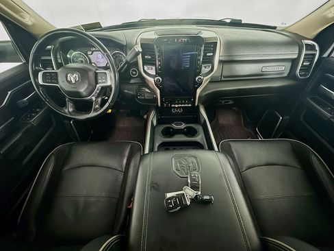 Used 2022 RAM 2500 Laramie w/ Chrome Appearance Group AWD/4WD image 10