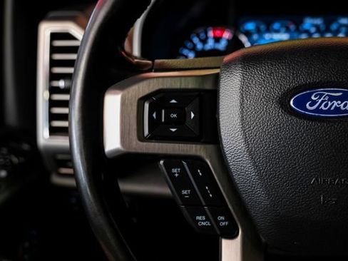 Used 2021 Ford F350 Platinum AWD/4WD image 18