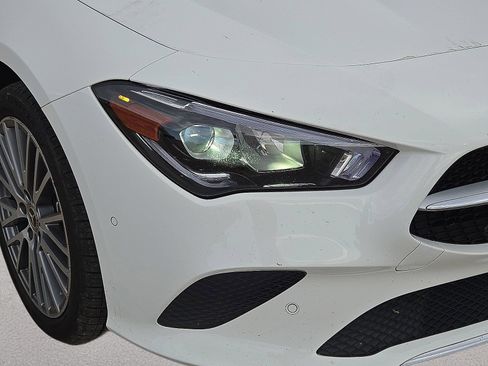 Used 2023 Mercedes-Benz CLA 250 w/ Premium Package image 9