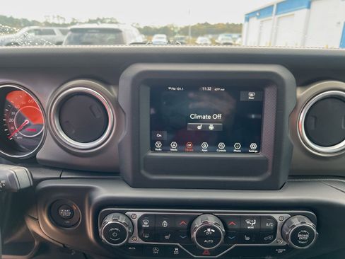 Used 2019 Jeep Wrangler Unlimited Rubicon w/ LED Lighting Group image 9