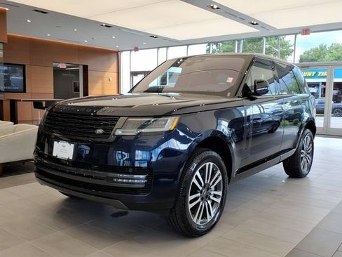 Used 2023 Land Rover Range Rover SE AWD/4WD image 12