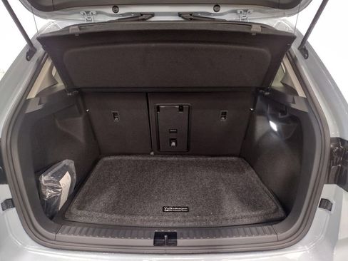 New 2026 Volkswagen Taos SEL AWD/4WD image 17