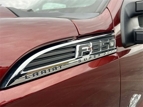 Used 2015 Ford F350 Lariat w/ Lariat Ultimate Package image 31