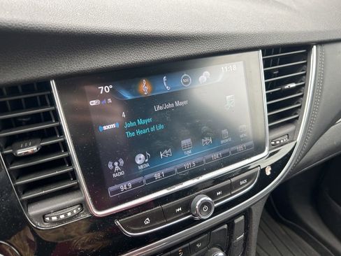 Used 2019 Buick Encore Sport Touring AWD/4WD image 13