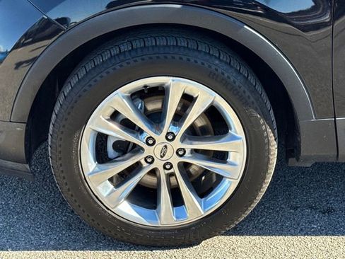 Used 2019 Ford Explorer Limited image 23