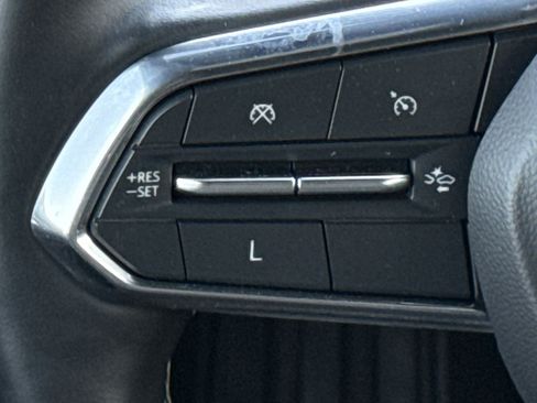 Used 2024 Chevrolet Traverse LT image 19