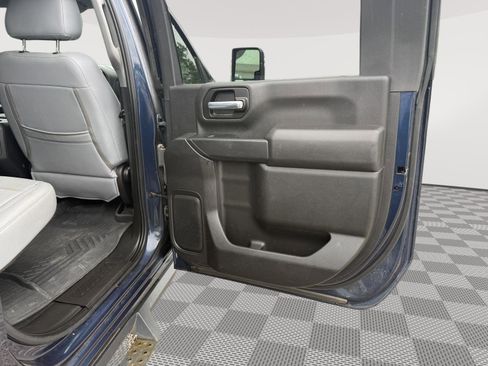 Used 2022 Chevrolet Silverado 3500 LT w/ Convenience Package AWD/4WD image 13