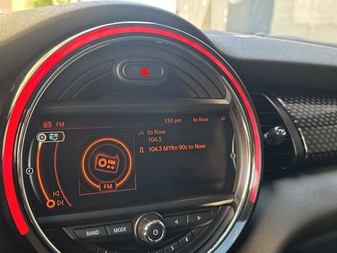 Used 2018 MINI Cooper S FWD image 16