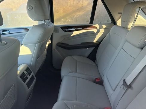 Used 2014 Mercedes-Benz ML 350 2WD image 17