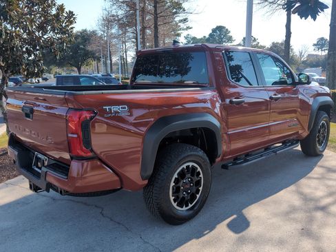 Certified 2025 Toyota Tacoma TRD Off-Road w/ TRD Off Road Premium Package image 10