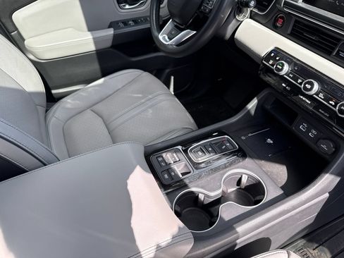 Certified 2025 Honda Pilot Elite image 25