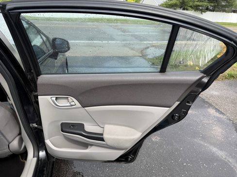 Used 2012 Honda Civic LX image 11