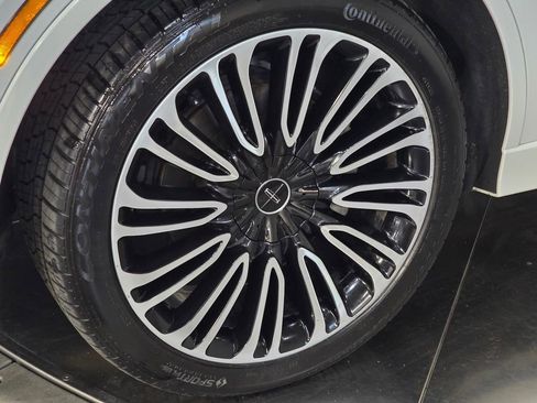 Used 2022 Lincoln Aviator Black Label w/ Dynamic Handling Package image 13