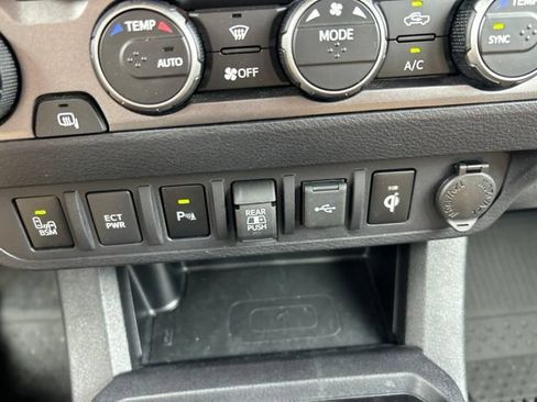 Used 2023 Toyota Tacoma TRD Sport w/ TRD Premium Sport Package AWD/4WD image 20