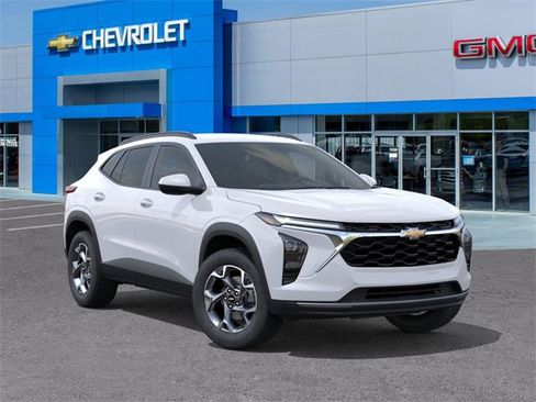 New 2025 Chevrolet Trax LT w/ Driver Confidence Package image 7