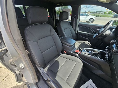 Used 2023 Chevrolet Colorado LT w/ LT Convenience Package II AWD/4WD image 24