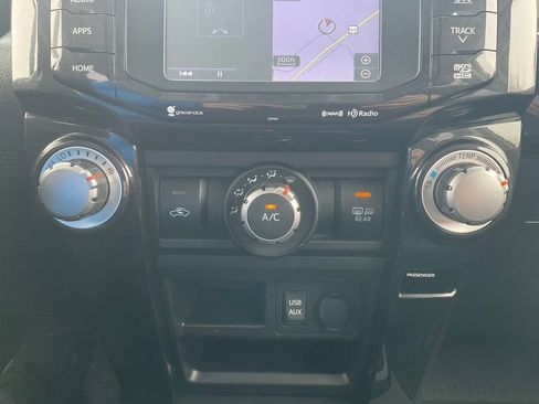 Used 2017 Toyota 4Runner TRD Off-Road Premium image 9