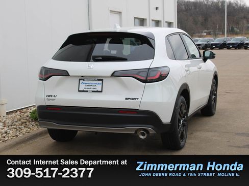 New 2026 Honda HR-V Sport image 2