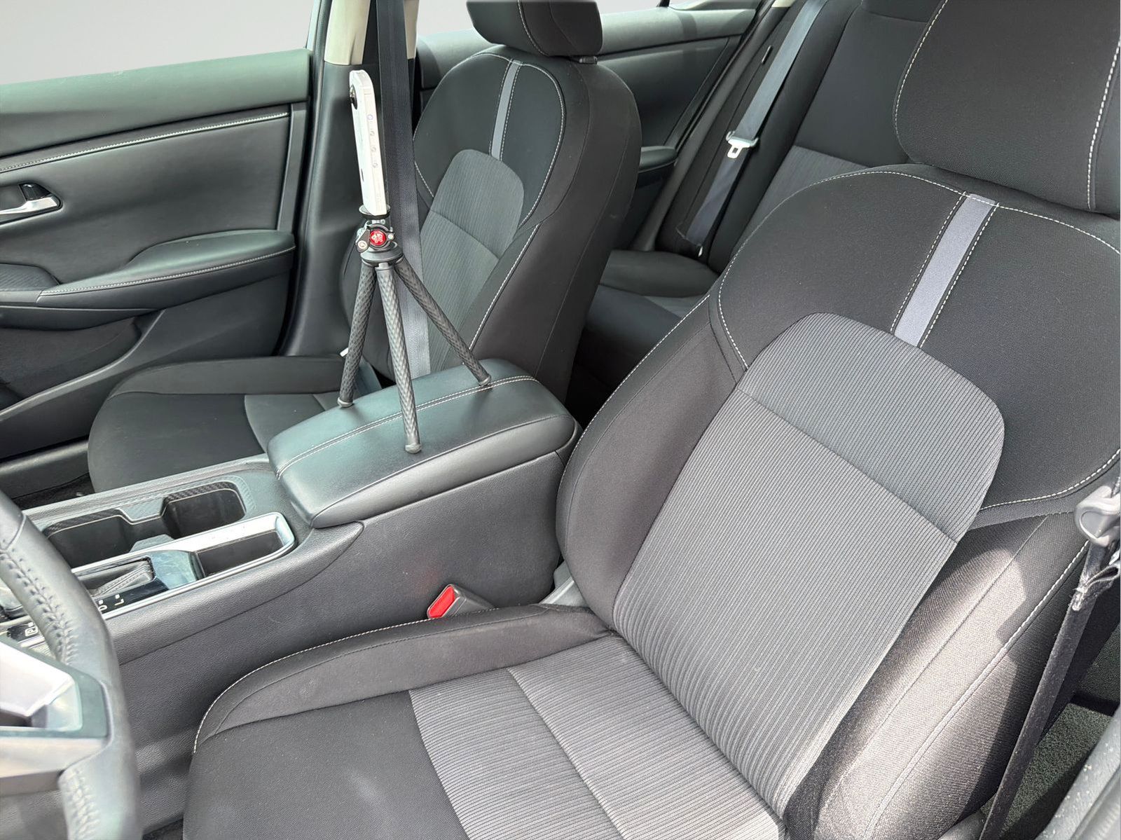Certified 2021 Nissan Sentra SV FWD image 30